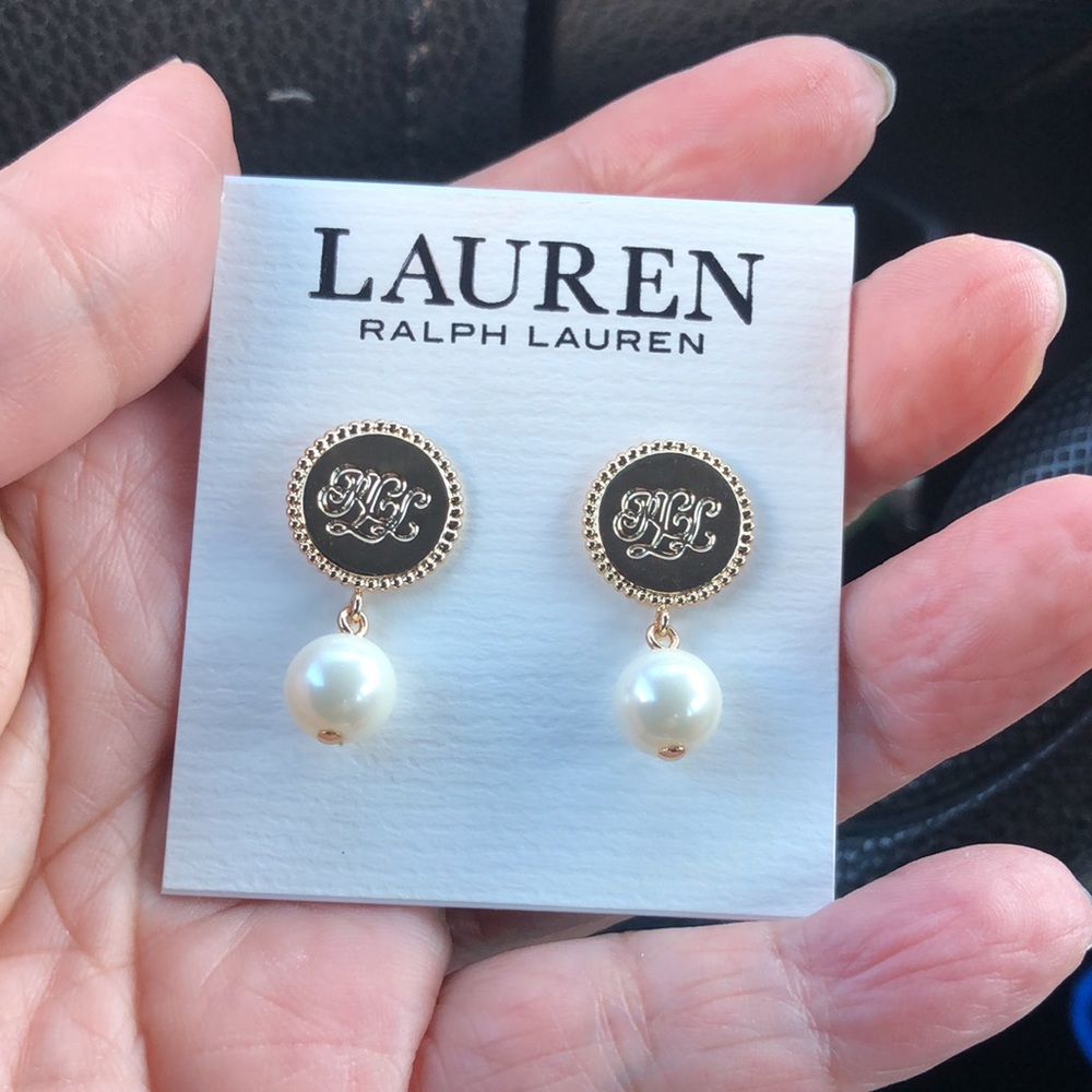 Earrings - Picture 3 of 4